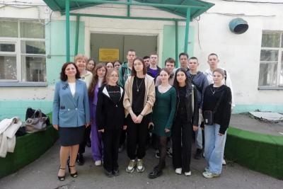 Пугачевские школьники посетили с экскурсией университет