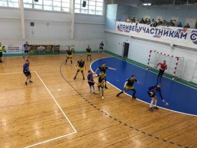 На гандбольном матче СГАУ – Саратов : Динамо – Астрахань