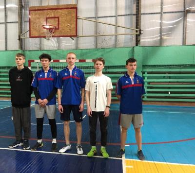 Команда Краснокутского филиала СГАУ  заняла III место по мини-футболу