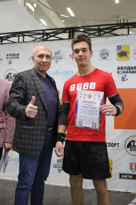 Студент Краснокутского филиала призер соревнований по воркауту